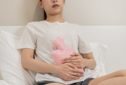 經痛吃什麼止痛藥才有效？專家解析「2大類止痛藥」差異  這樣吃最能緩解