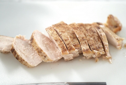 天天吃雞胸肉補蛋白質？醫揭「隱藏元凶」  恐害皮膚變差